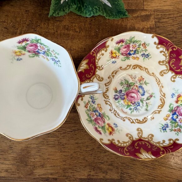 Royal Albert Canterbury Malvern Cup Saucer Pink Cabbage Rose Burgundy‎ Floral - Picture 6 of 7